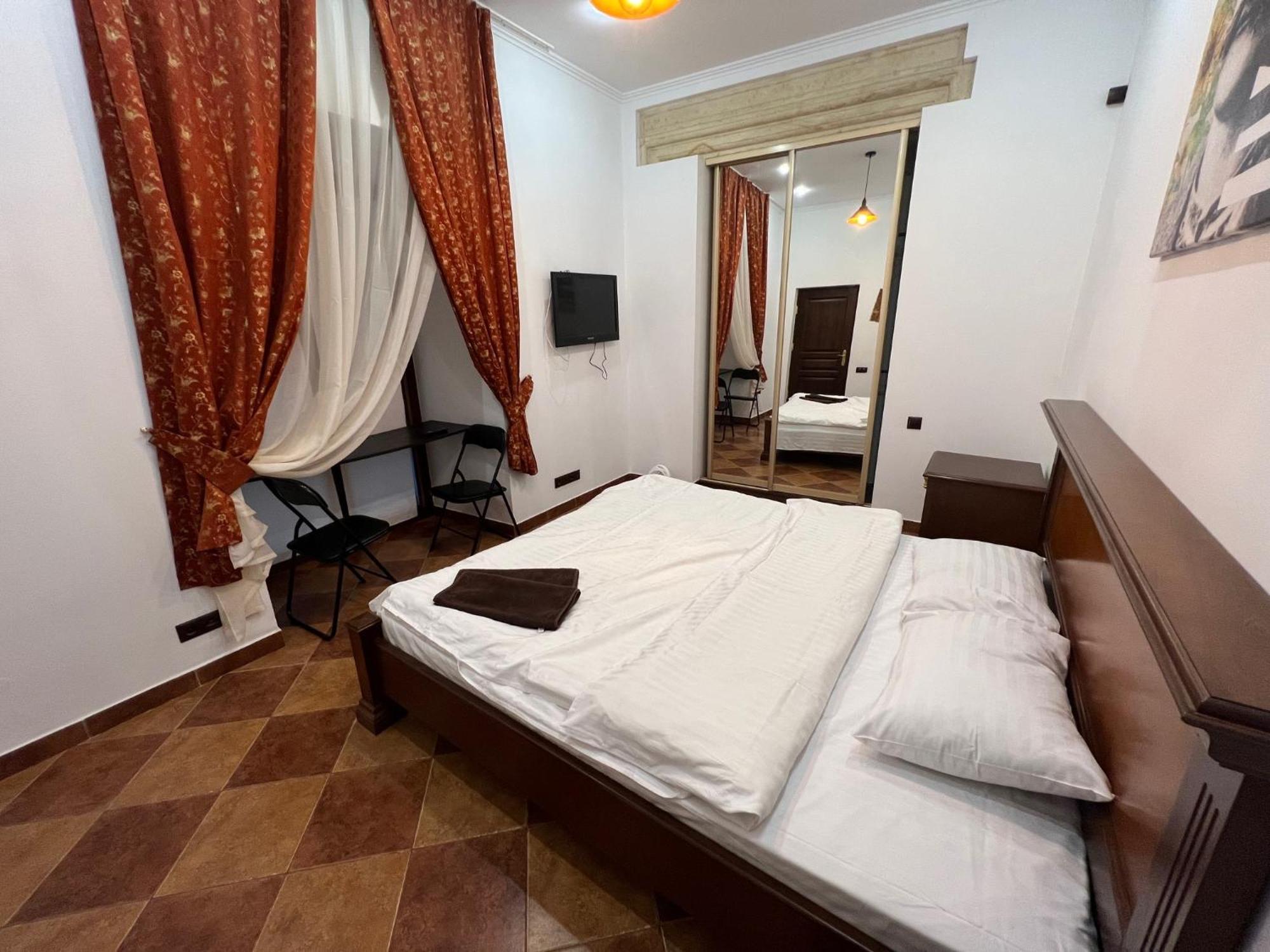 Ukrainian House Апартаменти На Площі Ринок Lviv Kültér fotó