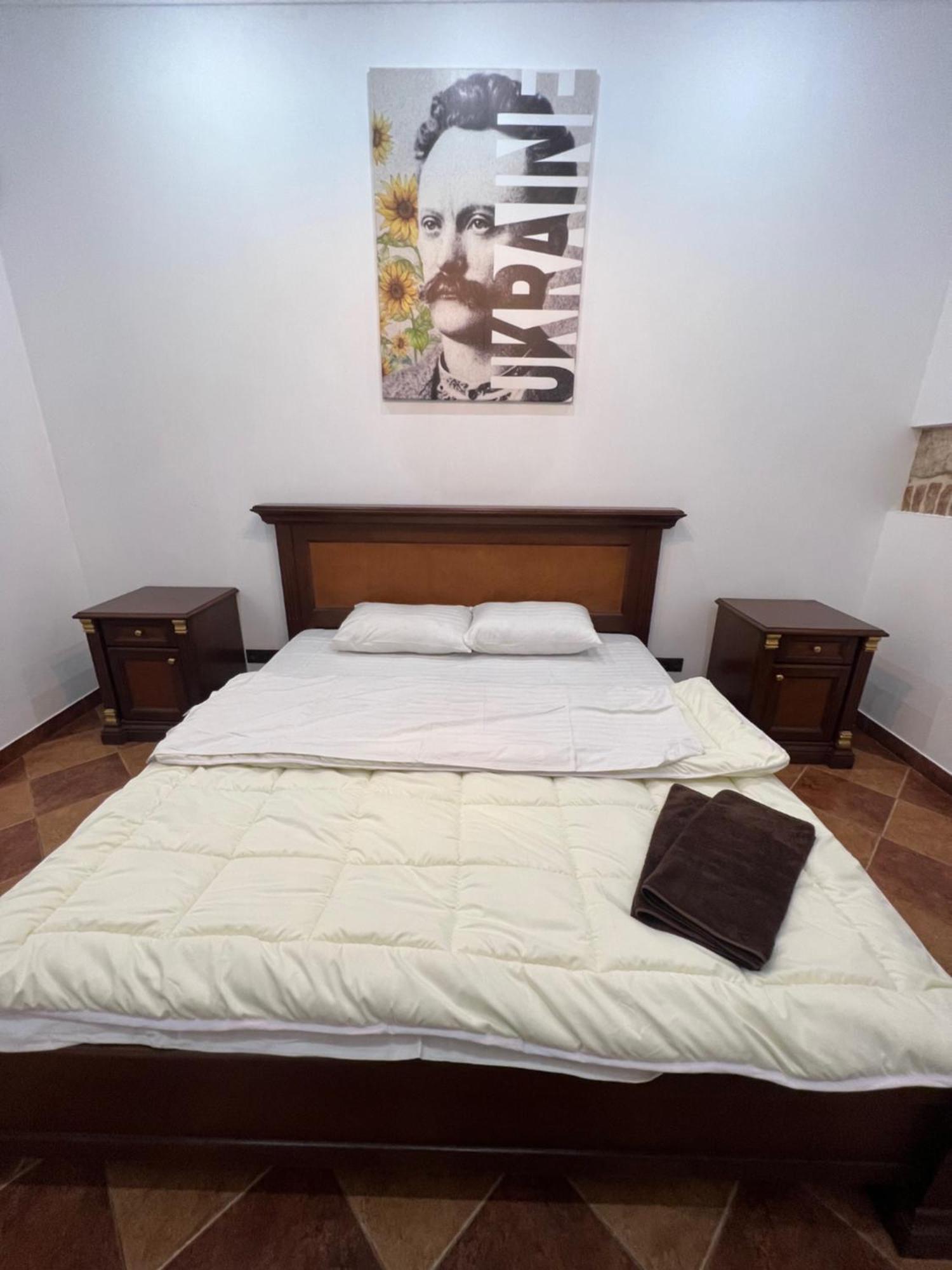 Ukrainian House Апартаменти На Площі Ринок Lviv Kültér fotó